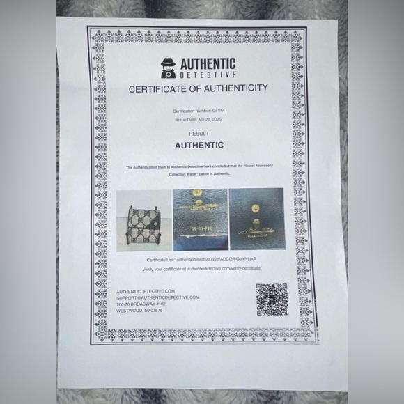 Gucci Blue and Cream Wallet - Picture 14 of 16